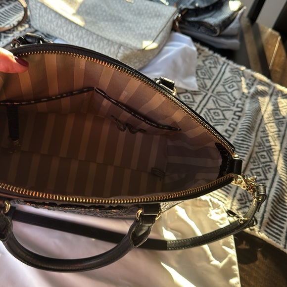 Brahmin Handbag - Picture 3 of 4